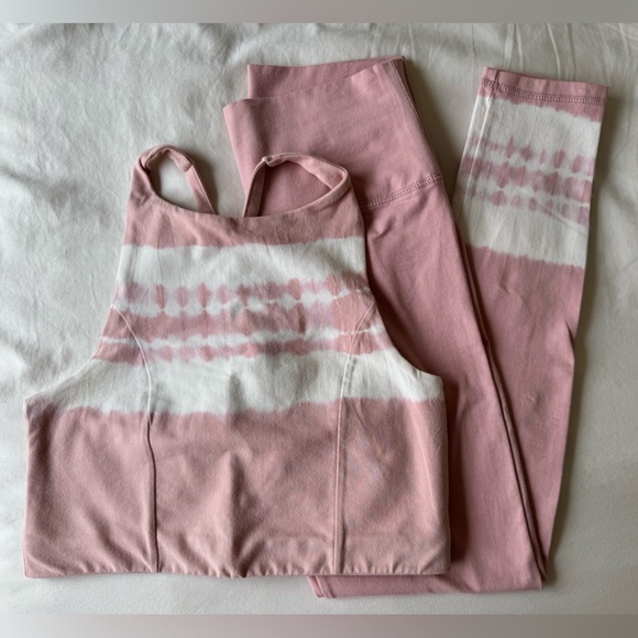 aerie Pants - Aerie Tie Dye Sports Bra and Leggings Set